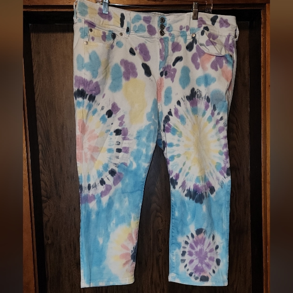 Torrid tie dye Crop Jegging Skinny Super Soft High-Rise Jean - Picture 3 of 7